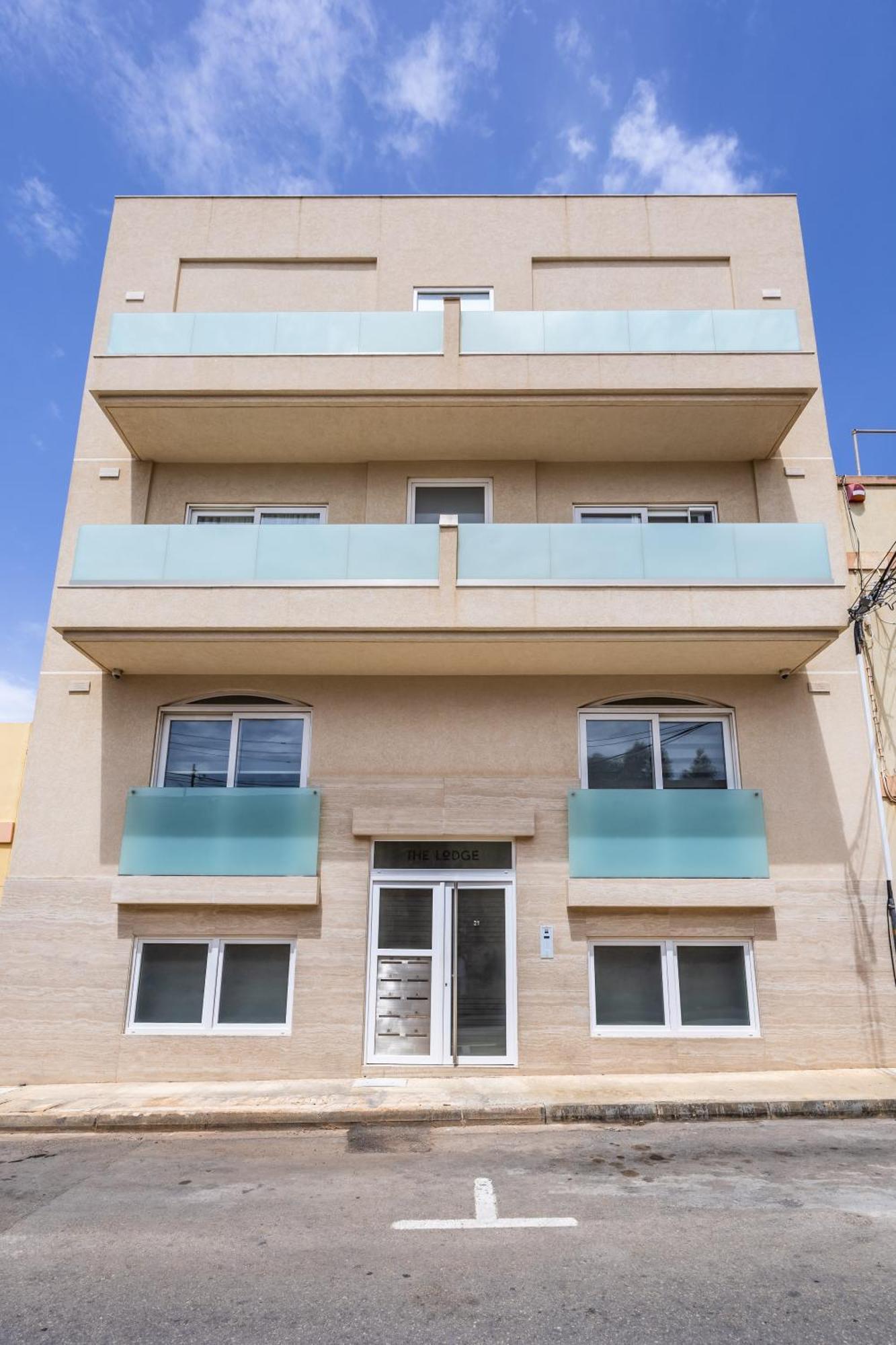 Fl 4 Thelodge-Charming City Retreat By Homely Mellieħa Екстериор снимка